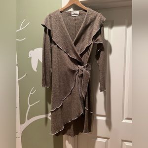 Umi wrap sweater MED - never worn - beautiful stitching